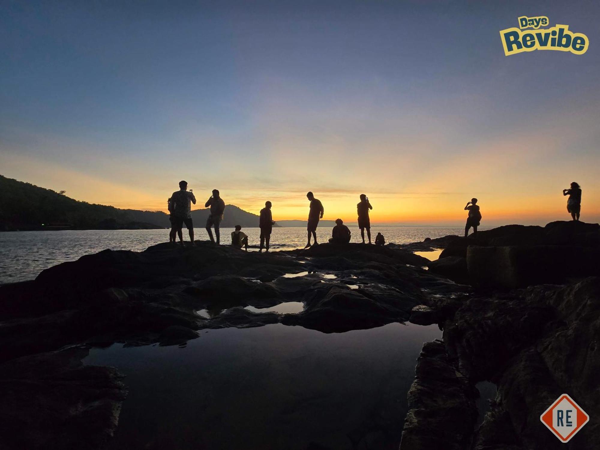 Revibe Beach Hostel Gokarna Gokarna  Buitenkant foto